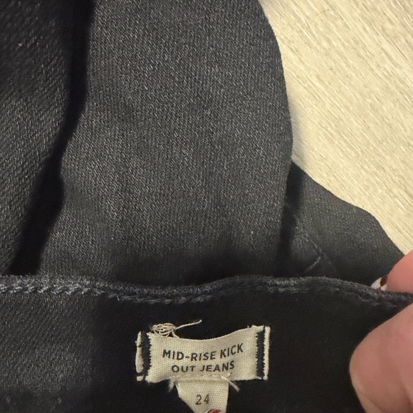 Madewell Women's Black Mid Rise Kick Out Jeans - Picture 3 of 4